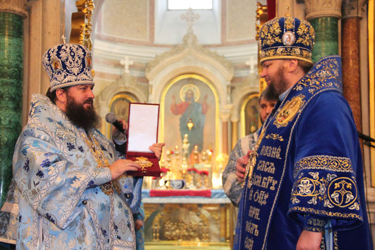Архиепископ Евлогий удостоен наград Православной Церкви Молдовы