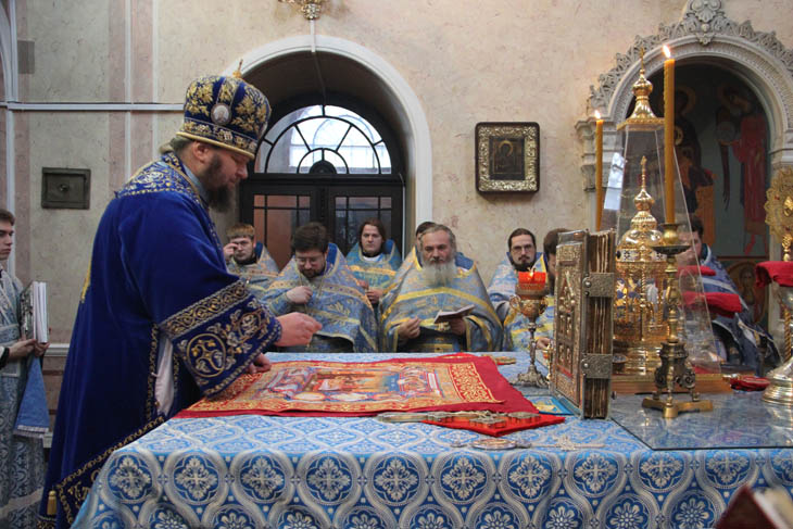Архиепископ Сумский и Ахтырский Евлогий молитвенно отметил день своей архиерейской хиротонии
