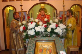 Пасхальная служба в храме блаженной Ксении Петербуржской