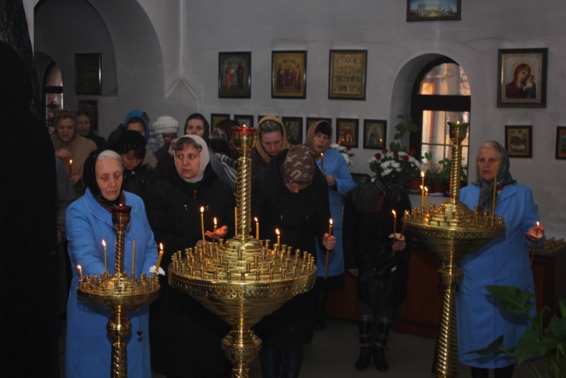 В больничном храме были совершены богослужения Страстной седмицы